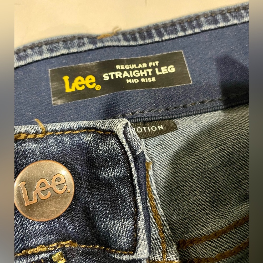 Lee Straight Leg Jeans Flexmotion